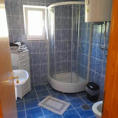 Apartment 3