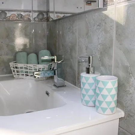 Holiday Apartment * موستار